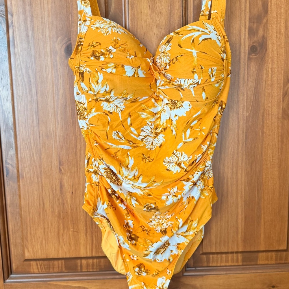 Niptuck Swimsuit size 6